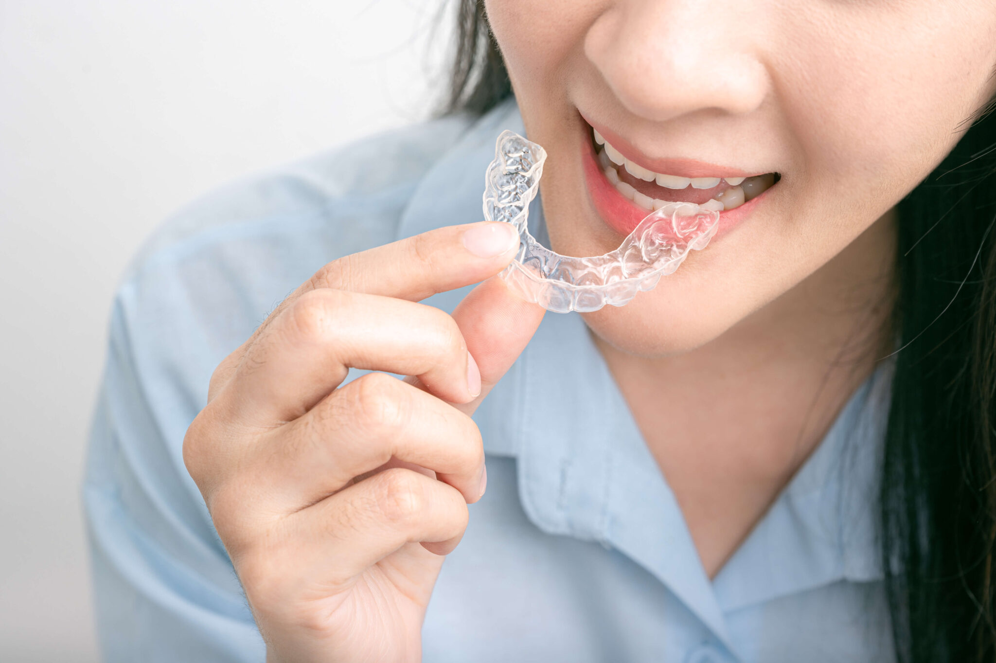 Getting Used To Wearing A Retainer